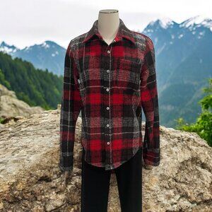 Plaid Flannel Shirt Red Black S Casual Lumberjack Chic Retro Hiking Camping Cozy
